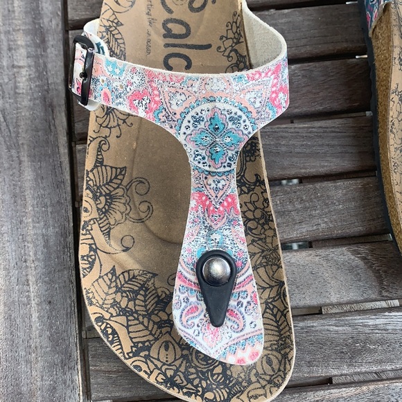 Calceo Women’s Size EU 36 US 6 Boho Thong Sandals Colorful - Picture 12 of 12